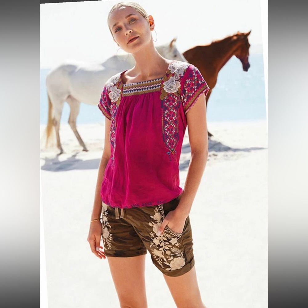 Johnny Was Workshop Embroidered peasant top. Size Small